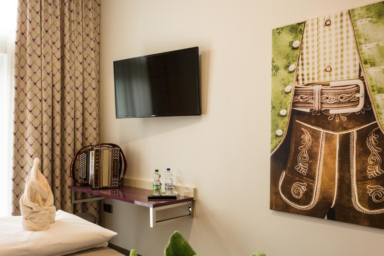 ホテル Wuschl Lounge Kuhbach  エクステリア 写真