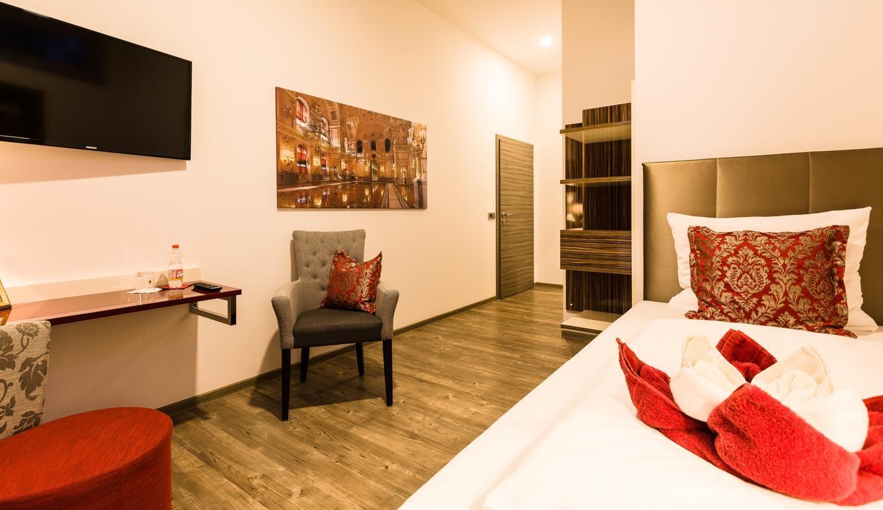 ホテル Wuschl Lounge Kuhbach  エクステリア 写真